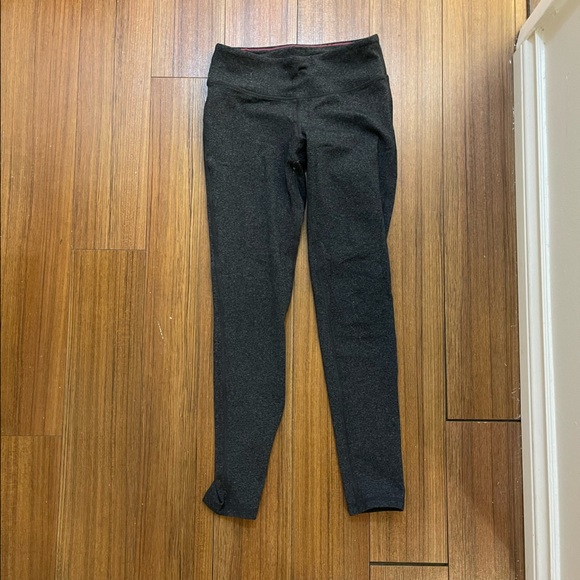 TNA Leggings - Picture 1 of 2